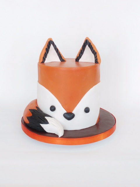 This Robin Hood Cake Hits The Target - Between The Pages Blog